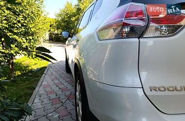 Позашляховик / Кросовер Nissan Rogue 2015 в 