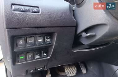 Позашляховик / Кросовер Nissan Rogue 2015 в 
