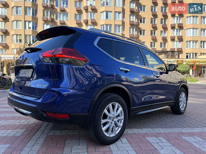Внедорожник / Кроссовер Nissan Rogue 2017 в Киеве