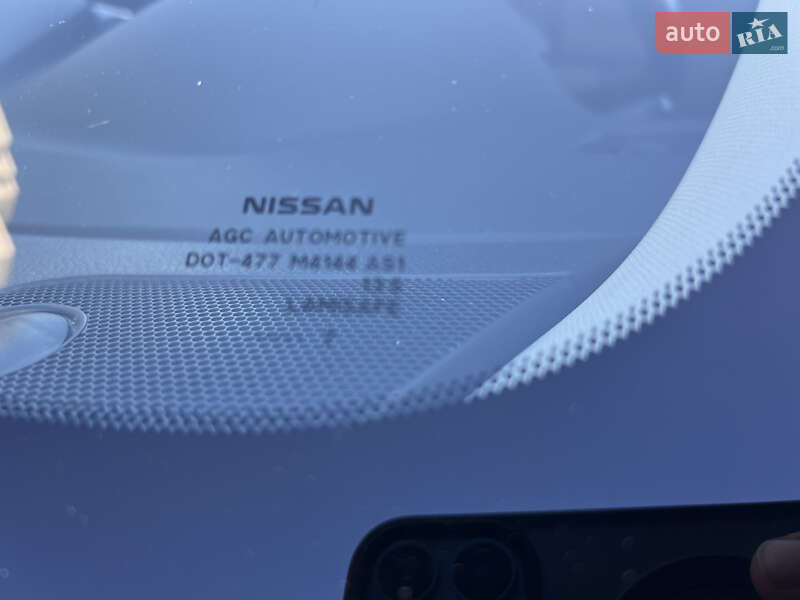 Внедорожник / Кроссовер Nissan Rogue 2017 в Киеве