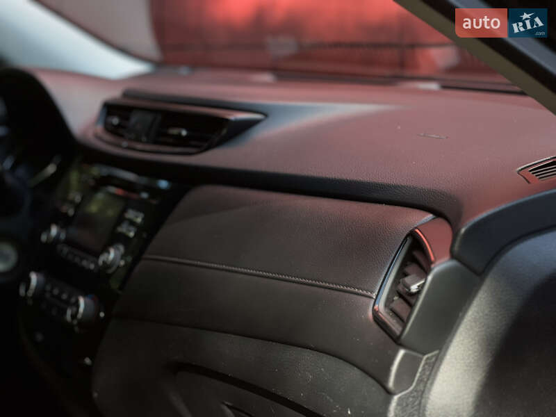 Внедорожник / Кроссовер Nissan Rogue 2017 в Кропивницком фото 12 Внедорожник / Кроссовер Nissan Rogue 2017 в Кропивницком