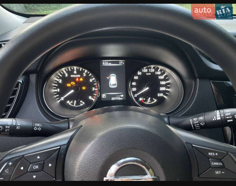 Внедорожник / Кроссовер Nissan Rogue 2016 в Тараще