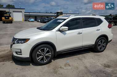 Внедорожник / Кроссовер Nissan Rogue 2017 в Ровно