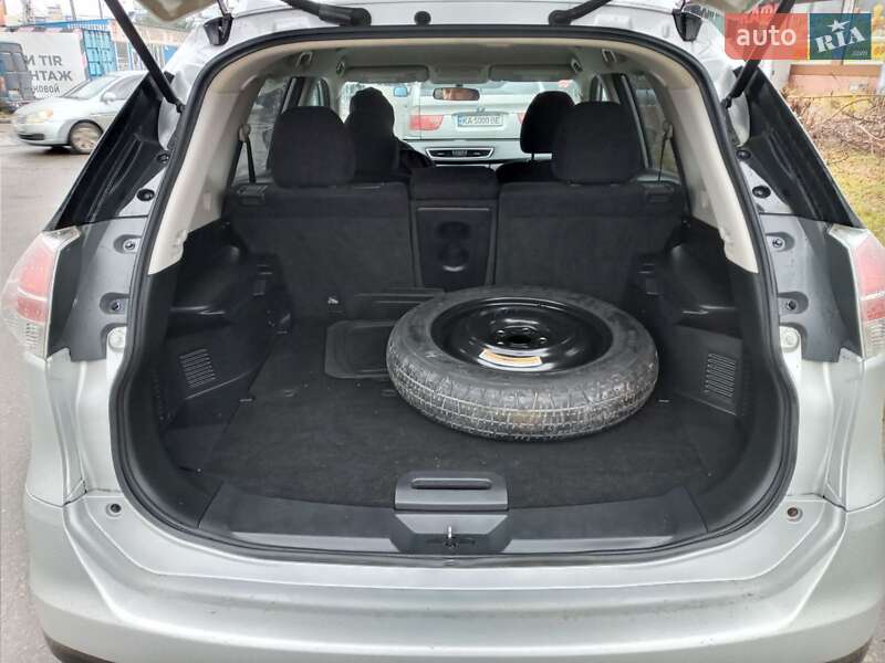 Позашляховик / Кросовер Nissan Rogue 2013 в Мостиській