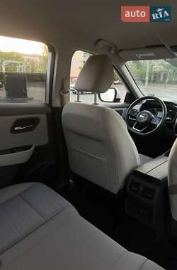 Внедорожник / Кроссовер Nissan Rogue 2021 в 