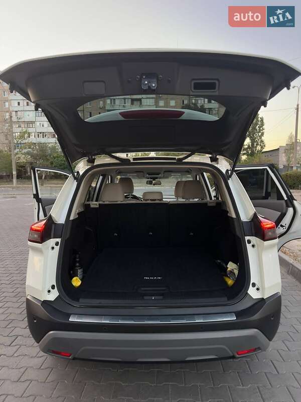 Внедорожник / Кроссовер Nissan Rogue 2021 в Днепре