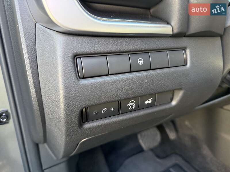 Позашляховик / Кросовер Nissan Rogue 2023 в Дніпрі