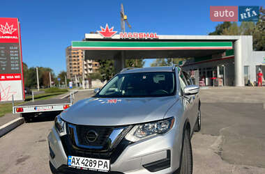 Внедорожник / Кроссовер Nissan Rogue 2018 в Харькове