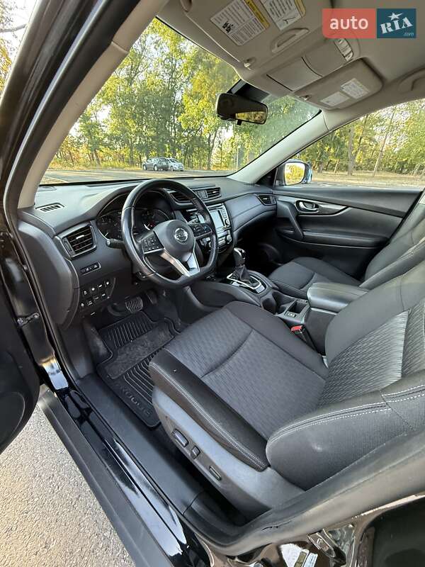 Позашляховик / Кросовер Nissan Rogue 2019 в Миколаєві