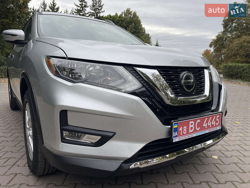 Позашляховик / Кросовер Nissan Rogue 2018 в Миргороді