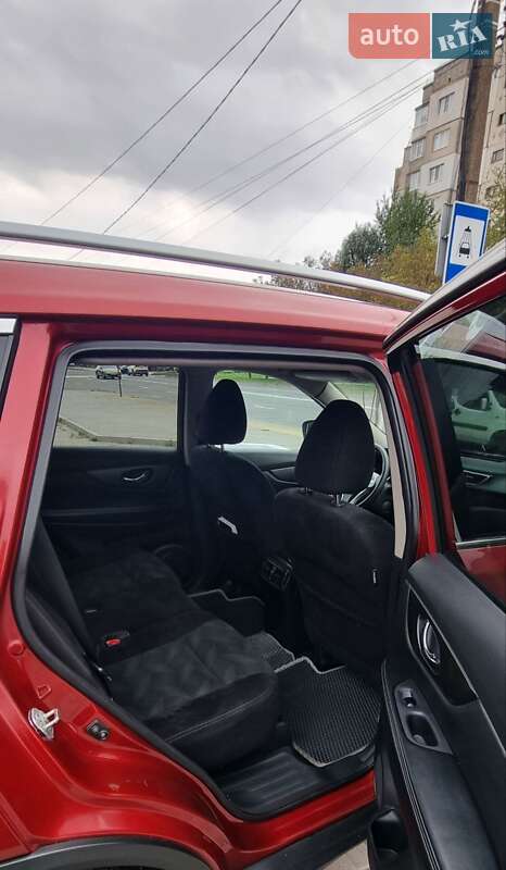 Позашляховик / Кросовер Nissan Rogue 2014 в Хмельницькому