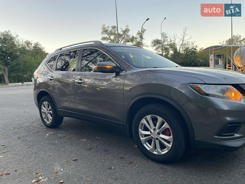 Внедорожник / Кроссовер Nissan Rogue 2015 в Одессе