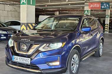 Внедорожник / Кроссовер Nissan Rogue 2017 в Киеве