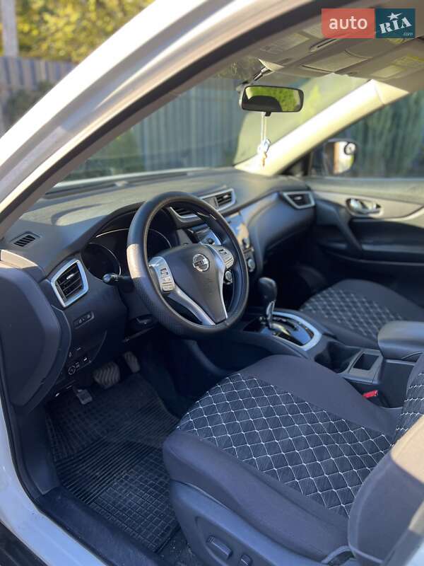 Внедорожник / Кроссовер Nissan Rogue 2014 в Каневе