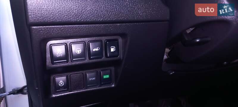 Внедорожник / Кроссовер Nissan Rogue 2018 в Кропивницком