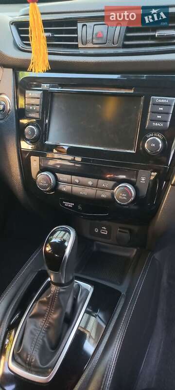 Внедорожник / Кроссовер Nissan Rogue 2018 в Кропивницком