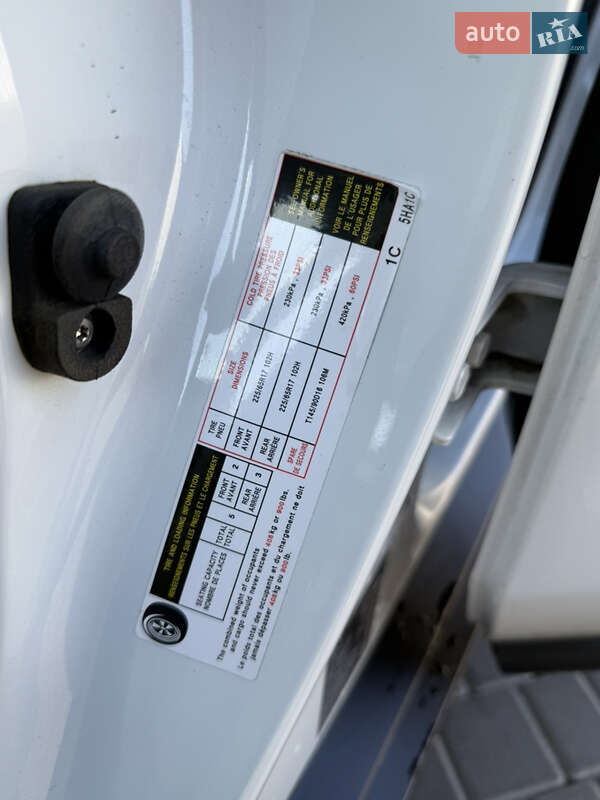 Внедорожник / Кроссовер Nissan Rogue 2017 в Одессе