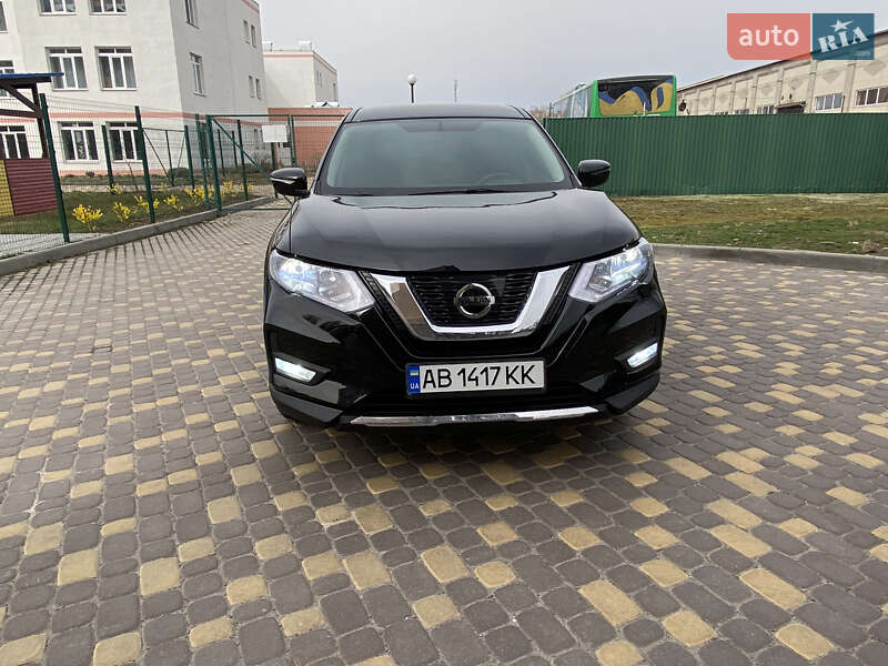 Внедорожник / Кроссовер Nissan Rogue 2017 в Виннице