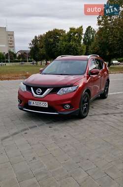 Внедорожник / Кроссовер Nissan Rogue 2014 в Черкассах