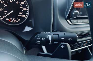 Внедорожник / Кроссовер Nissan Rogue 2021 в 