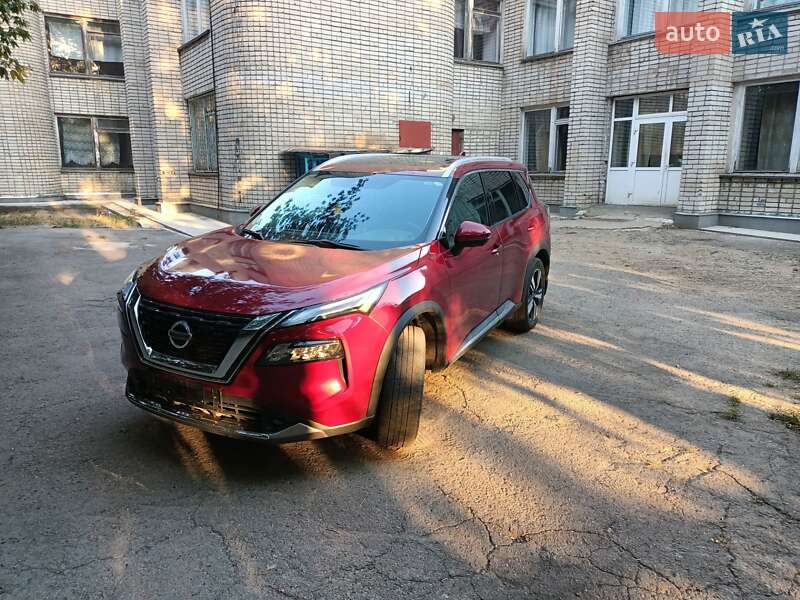Внедорожник / Кроссовер Nissan Rogue 2022 в Днепре