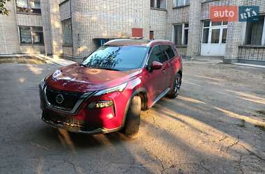 Внедорожник / Кроссовер Nissan Rogue 2022 в 