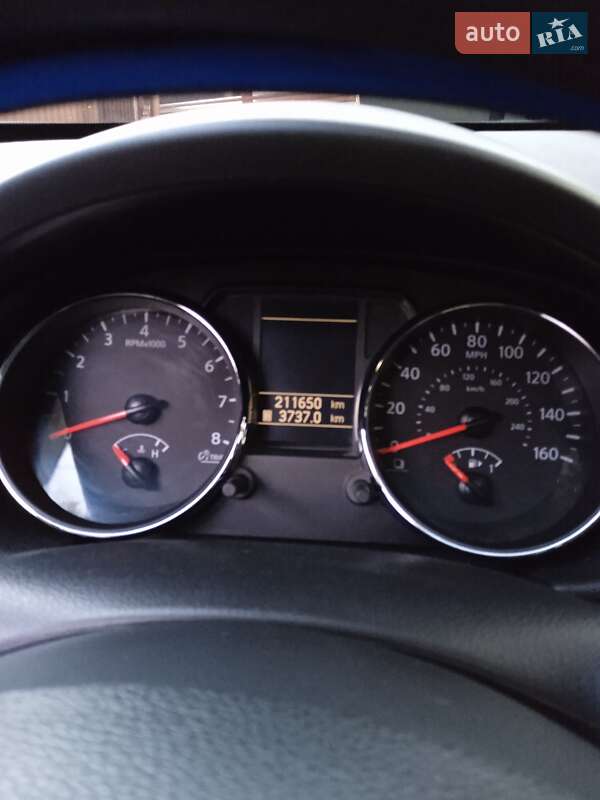 Внедорожник / Кроссовер Nissan Rogue 2012 в Стрые