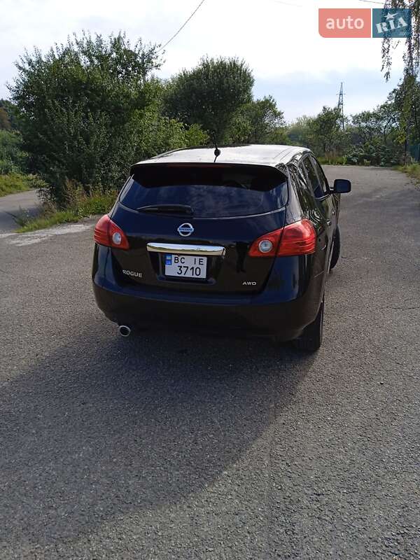 Внедорожник / Кроссовер Nissan Rogue 2012 в Стрые