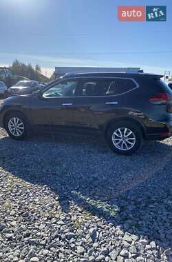 Внедорожник / Кроссовер Nissan Rogue 2017 в 