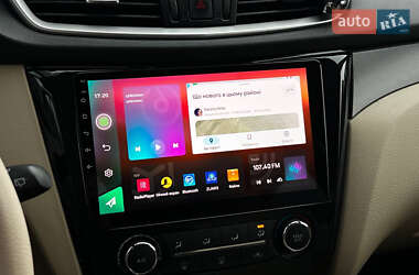 Внедорожник / Кроссовер Nissan Rogue 2014 в 
