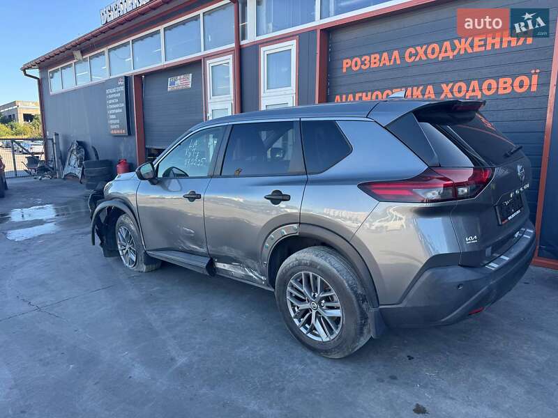 Позашляховик / Кросовер Nissan Rogue 2020 в Львові