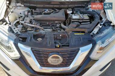 Внедорожник / Кроссовер Nissan Rogue 2019 в 