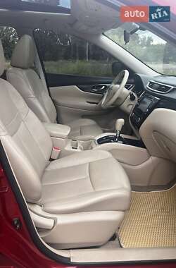 Внедорожник / Кроссовер Nissan Rogue 2014 в 