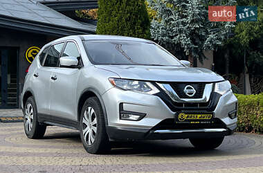 Позашляховик / Кросовер Nissan Rogue 2017 в Львові