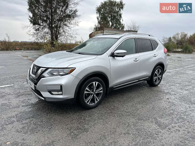 Внедорожник / Кроссовер Nissan Rogue 2017 в Броварах