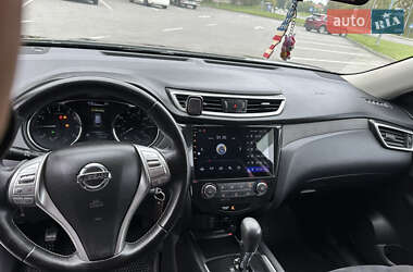 Внедорожник / Кроссовер Nissan Rogue 2015 в 