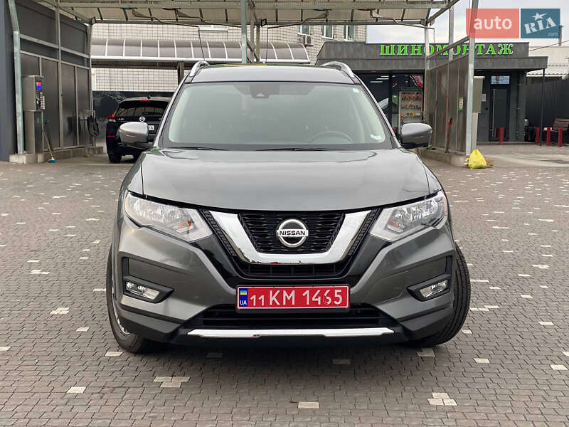 Позашляховик / Кросовер Nissan Rogue 2020 в Кременчуці