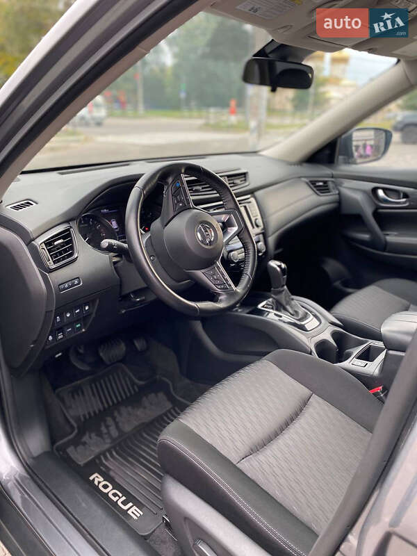 Позашляховик / Кросовер Nissan Rogue 2020 в Кременчуці