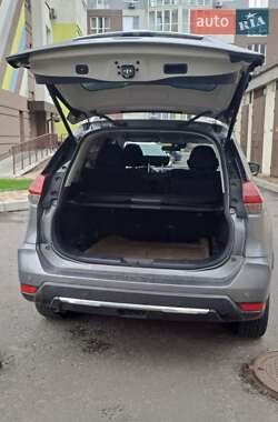 Внедорожник / Кроссовер Nissan Rogue 2019 в 