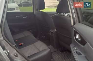 Внедорожник / Кроссовер Nissan Rogue 2019 в 