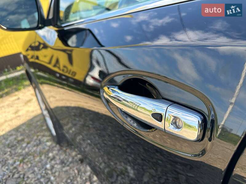 Позашляховик / Кросовер Nissan Rogue 2018 в Львові