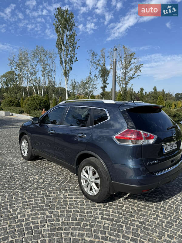 Позашляховик / Кросовер Nissan Rogue 2016 в Дніпрі