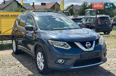 Внедорожник / Кроссовер Nissan Rogue 2016 в Львове