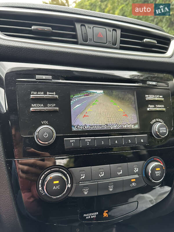 Внедорожник / Кроссовер Nissan Rogue 2016 в Киеве