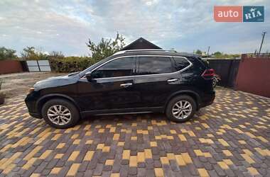 Позашляховик / Кросовер Nissan Rogue 2017 в Павлограді