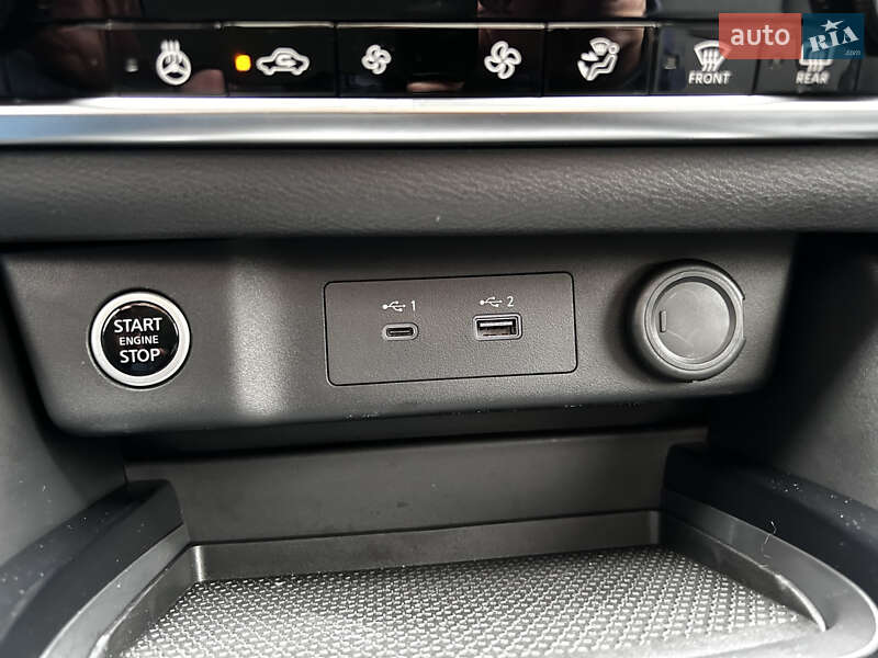 Внедорожник / Кроссовер Nissan Rogue 2023 в Броварах