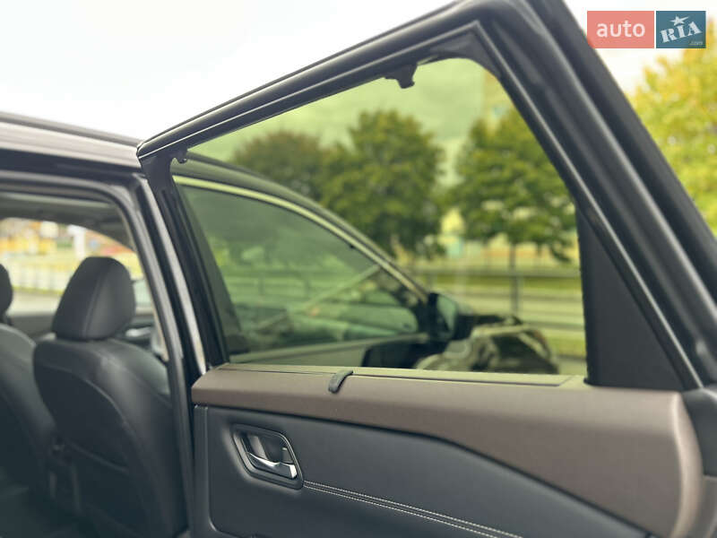 Внедорожник / Кроссовер Nissan Rogue 2023 в Броварах