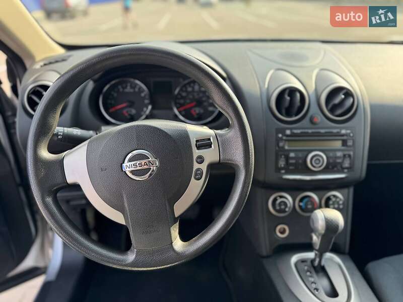 Внедорожник / Кроссовер Nissan Rogue 2013 в Калуше