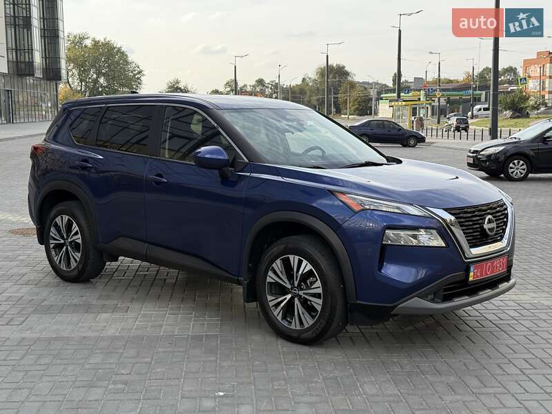 Позашляховик / Кросовер Nissan Rogue 2023 в Дніпрі