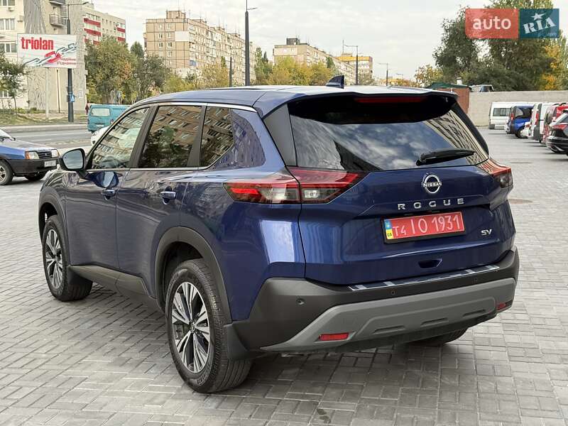 Позашляховик / Кросовер Nissan Rogue 2023 в Дніпрі